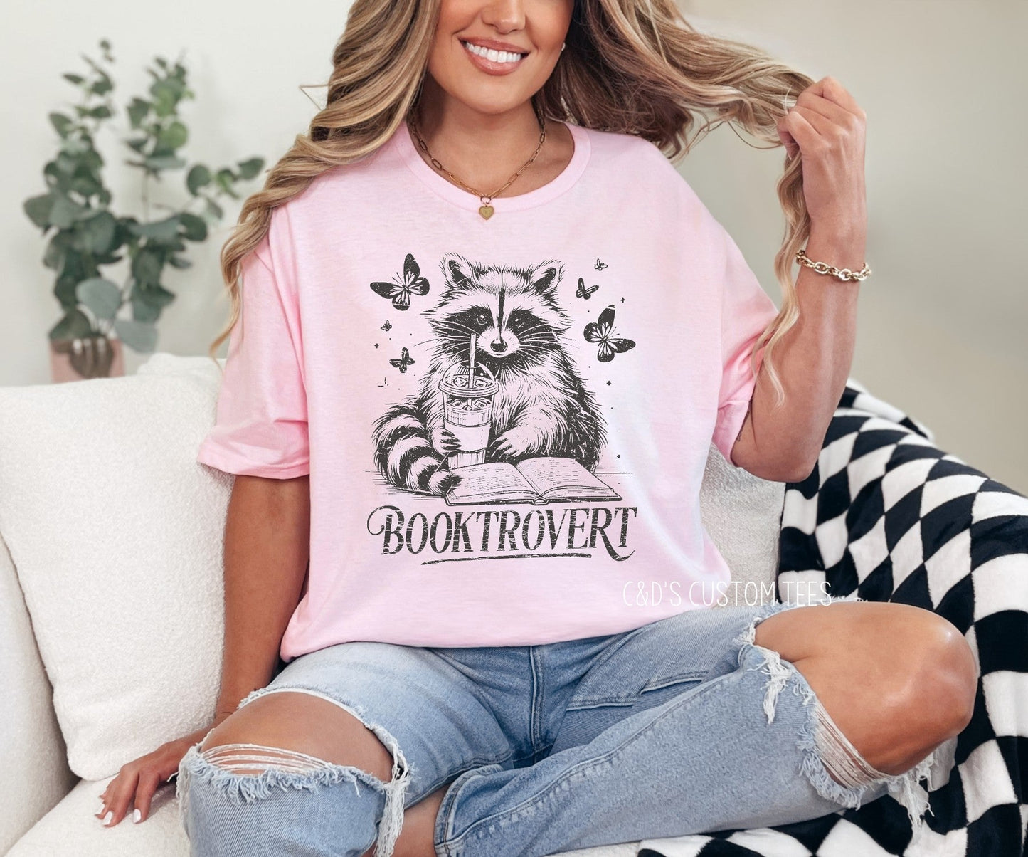 Booktrovert Graphic Tee