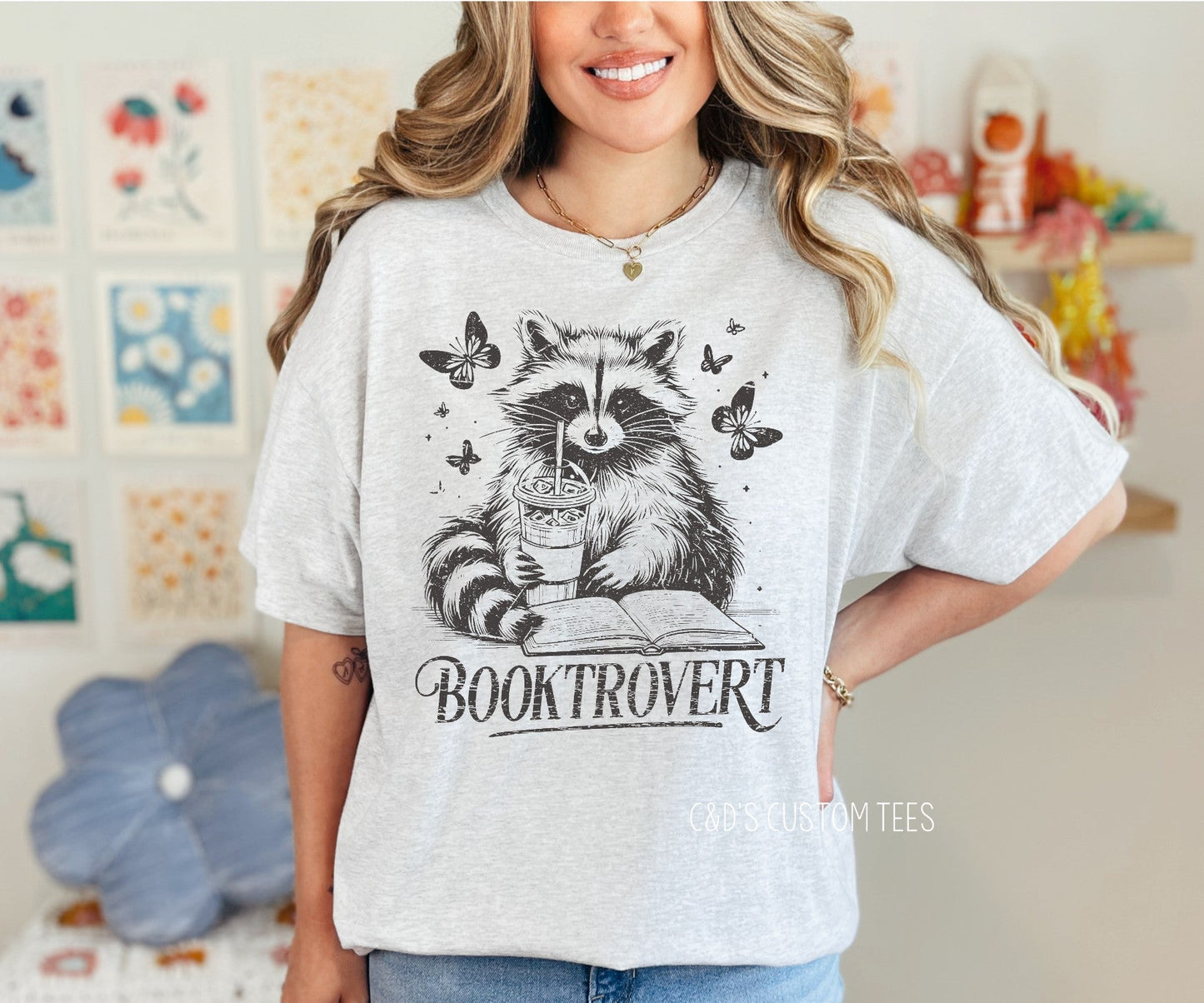 Booktrovert Graphic Tee