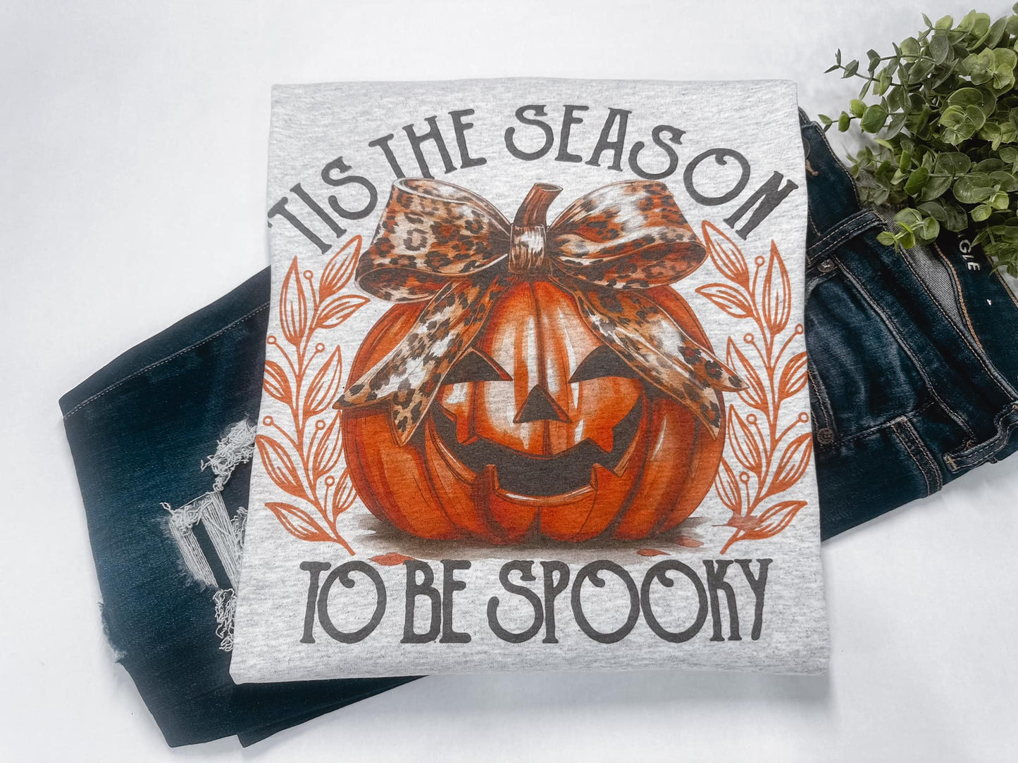 Tis The Season Spooky Graphic Tee